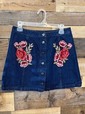 Embroidered Floral Button-Front Denim Mini Skirt - Blue